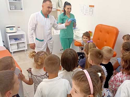 invitatii copii la clinica sante